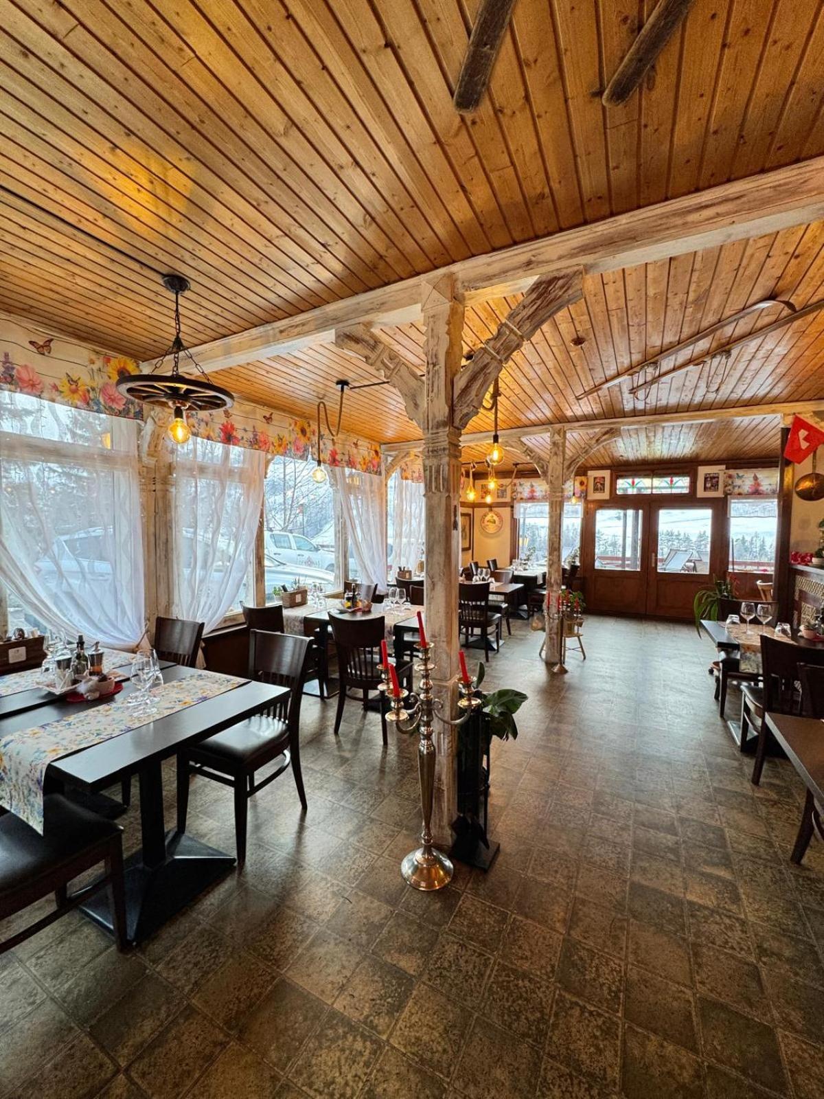 Hotel Post Cunter Biancardi Savognin Bagian luar foto